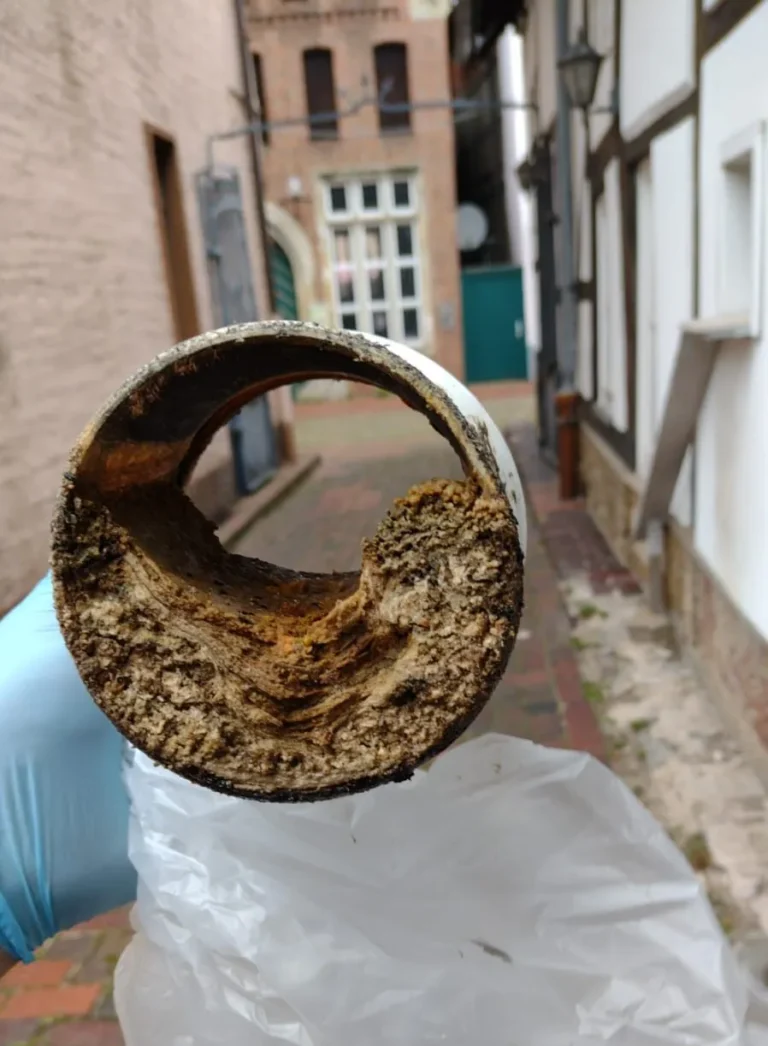 Verstopftes Abwasserrohr – Rohrreinigung durch abwatech in Minden
